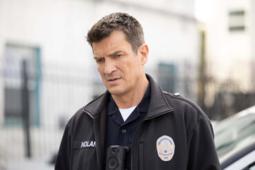 Szene aus THe Rookie Staffel 5: John Nolan, gespielt von Nathan Fillion