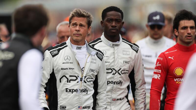 Brad Pitt als Rennfahrer im Kinofilm F1