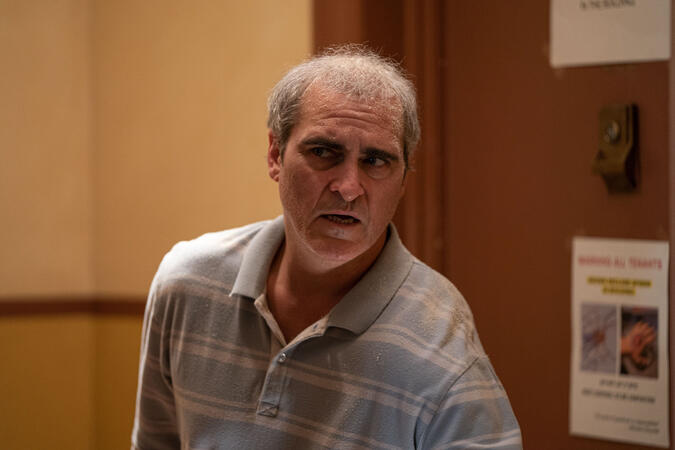 Beau is Afraid Filmszene mit Joaquin Phoenix