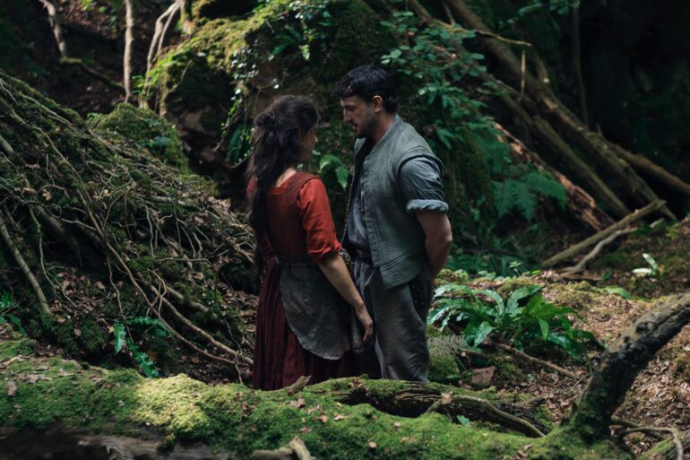 Jessie Buckley stars as Agnes and Paul Mescal as William Shakespeare
