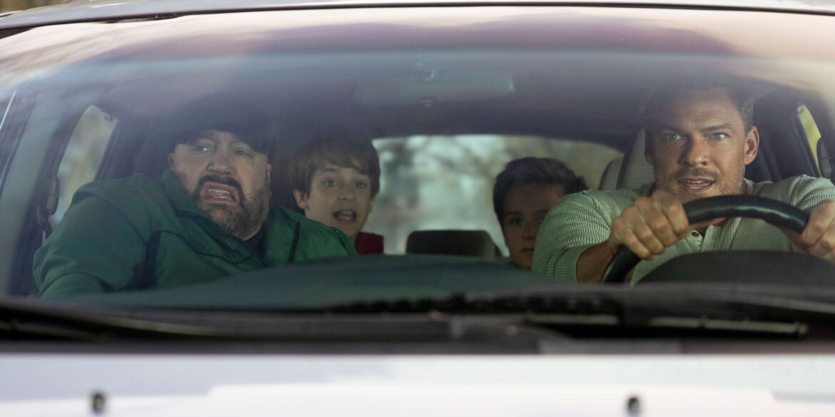 Playdate – Die Action-Dads Filmszene mit Alan Ritchson und Kevin James